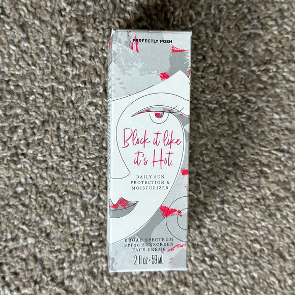 Perfectly Posh "Block It Like It's Hot" face moisturizer - Picture 1 of 3